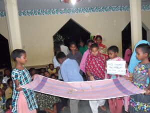 Collecting money to support ther school mate